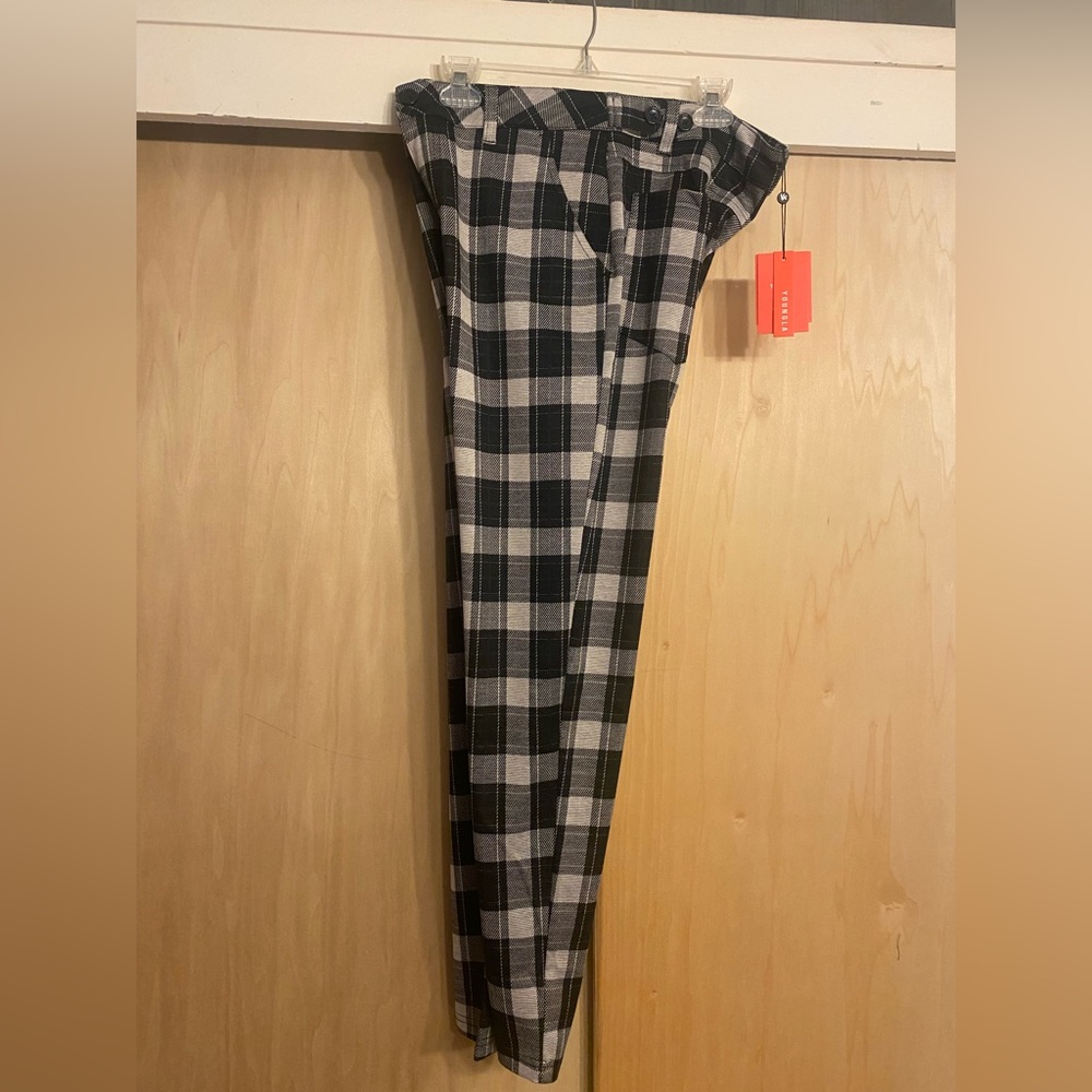 BNWT MENS Young LA black plaid dress pants